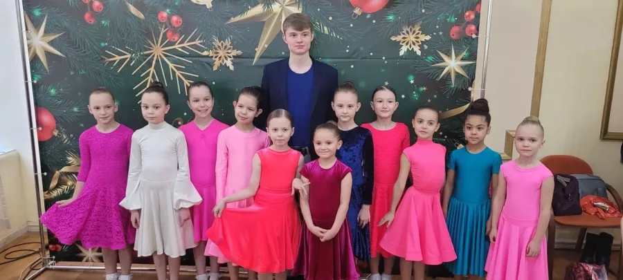 Спортивная школа АкадемСпорт на Академика Сахарова в Екатеринбурге: Танцы, Зал, Хореография, Школа танцев, Бальные танцы, Растяжка,
