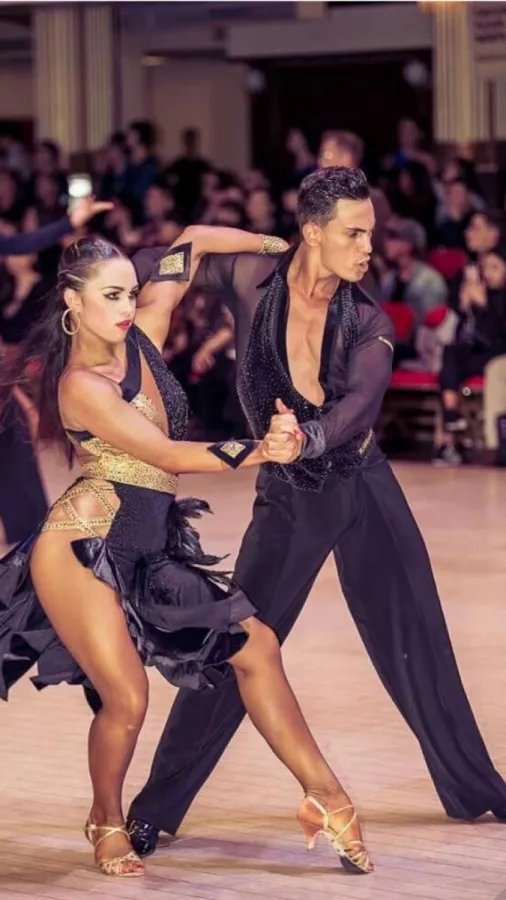 Спортивная школа АкадемСпорт на Краснолесье в Екатеринбурге: Танцы, Зал, Хореография, Растяжка, Школа,