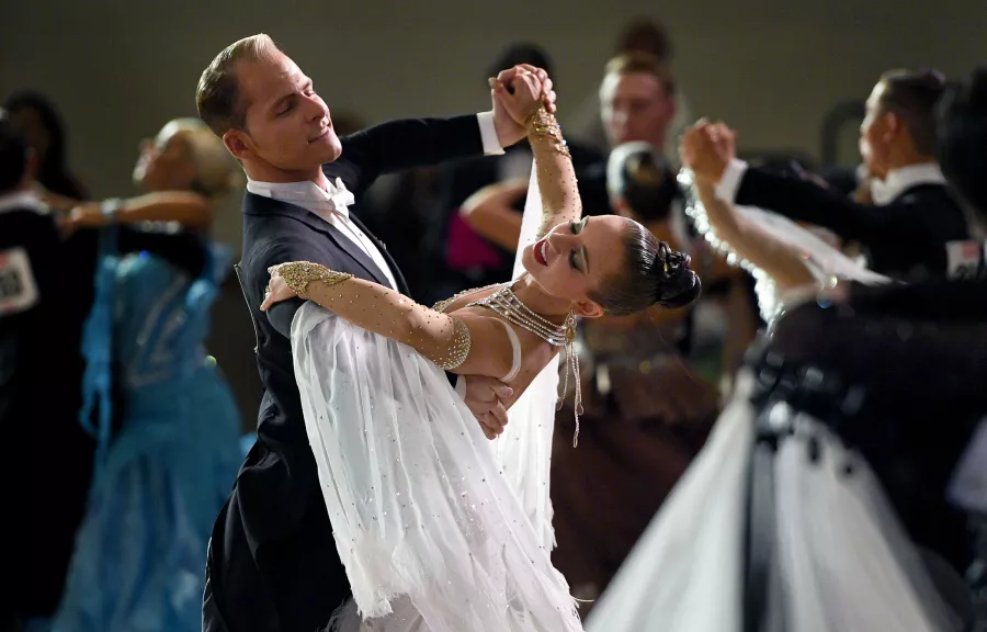 Спортивная школа АкадемСпорт на Краснолесье в Екатеринбурге: Танцы, Зал, Хореография, Растяжка, Школа,