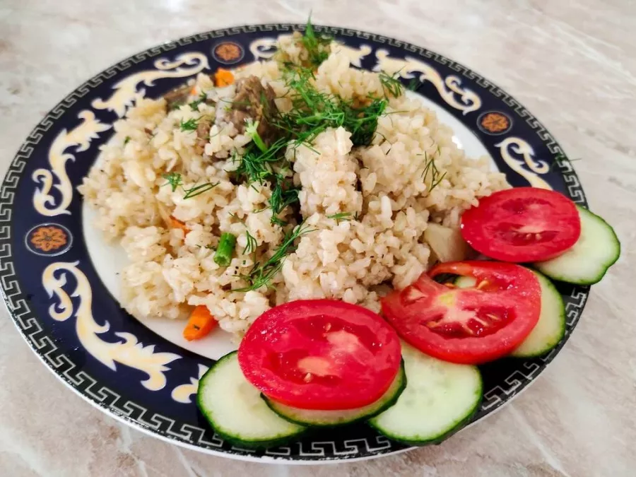 Столовая на Угрюмова в Грозном: Традиционная кухня, Европейская кухня, Шведский стол, Вкусно, Ресторан, Бар, Доставка, Кафе,