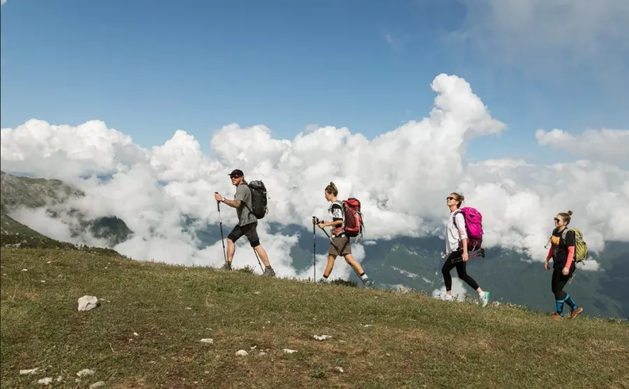 Горнолыжная школа Alpineschool  в Красной Поляне: Хобби, Велосипед, Туризм, Сапсерф, Сноуборд,