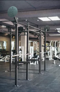 ​Фитнес-клуб "Heavy metal fitness".