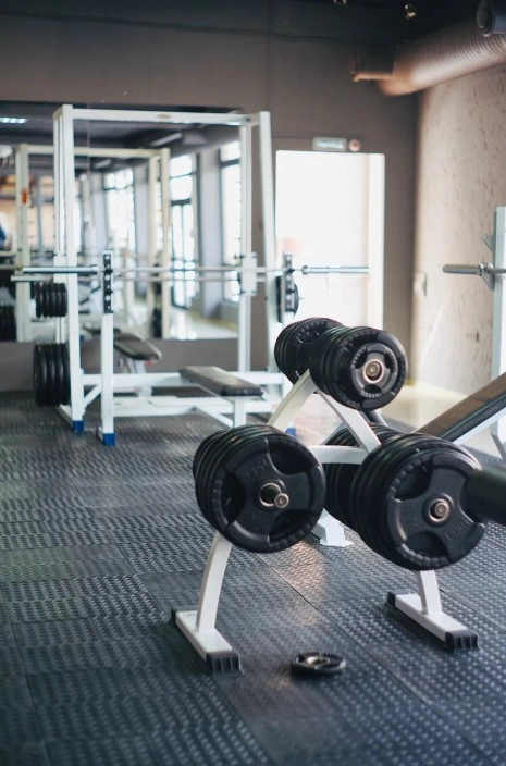 Фитнес-клуб Heavy metal fitness в Красной Поляне: Фитнес-бар, Спортзал, Кроссфит, Йога,