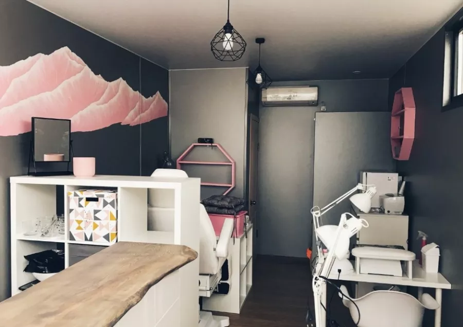 Салон красоты Pink hills в Красной Поляне: Гель-лак, Детский маникюр, Ногтевые студии, Педикюр, Наращивание,