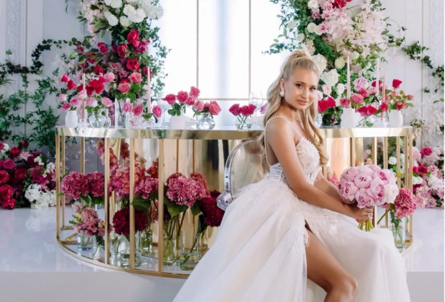 Свадебный салон Кукла fashion в Краснодаре: Свадебный салон , Бракосочетание , Невеста , Свадебное платье , Свадебные украшения , Для влюбленных,