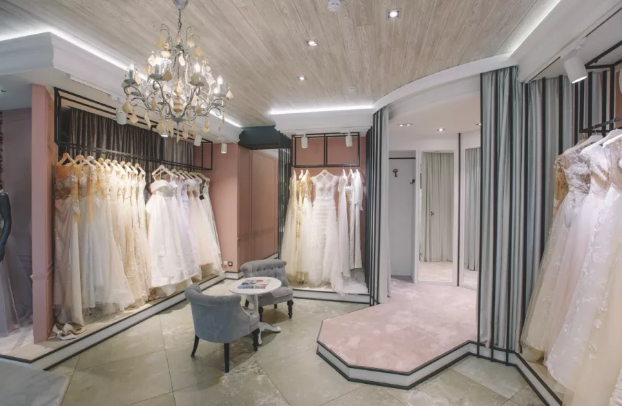 Свадебный салон Кукла fashion в Краснодаре: Свадебный салон , Бракосочетание , Невеста , Свадебное платье , Свадебные украшения , Для влюбленных,