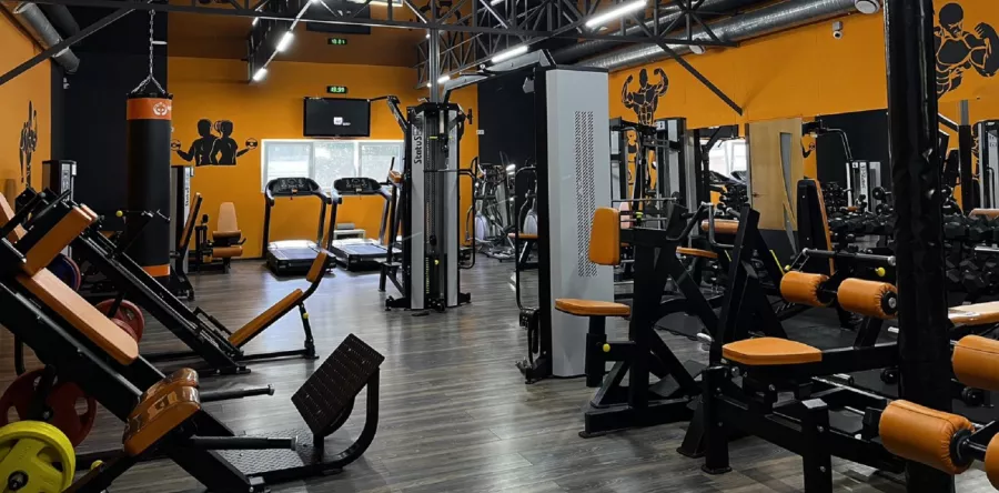 Спортивный клуб Hostagym в Сочи: Развитие, Йога, Фитнес, Массаж, Боевые искусства, Джампинг, Тренер,