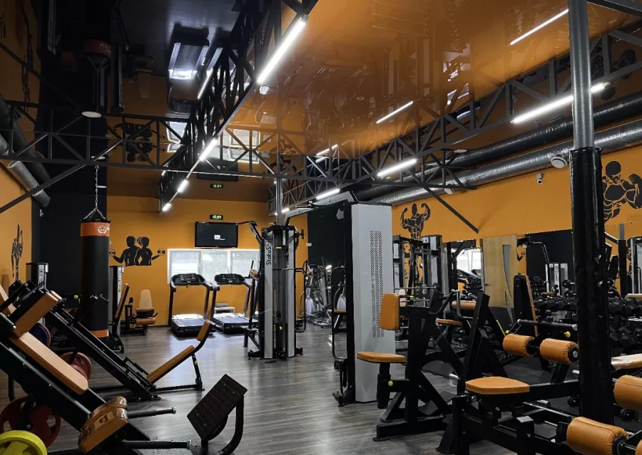 Спортивный клуб Hostagym в Сочи: Развитие, Йога, Фитнес, Массаж, Боевые искусства, Джампинг, Тренер,