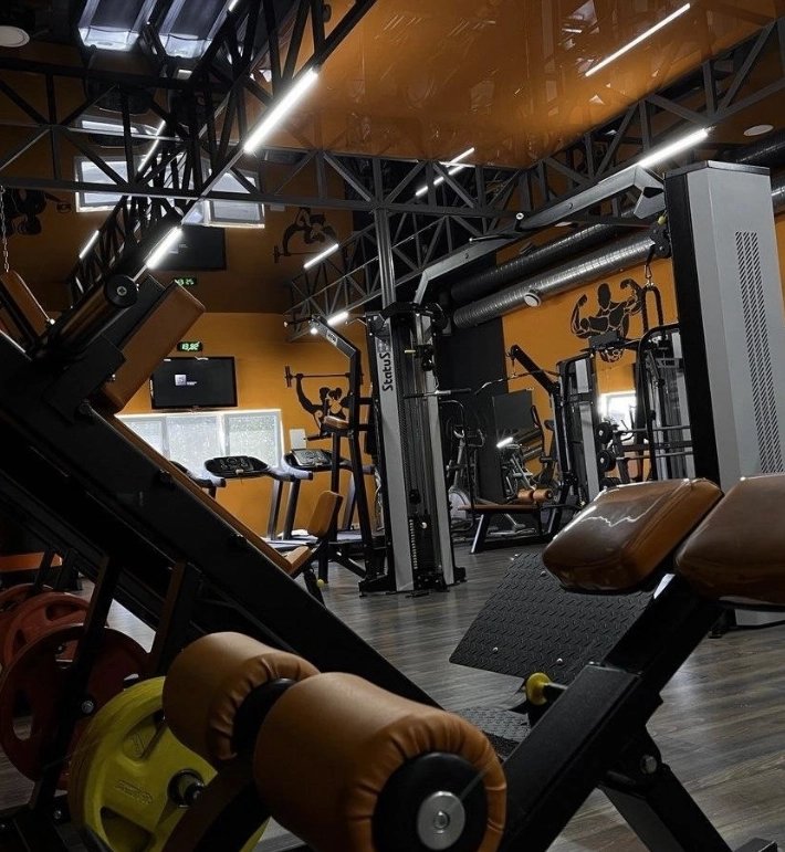 Спортивный клуб Hostagym в Сочи: Развитие, Йога, Фитнес, Массаж, Боевые искусства, Джампинг, Тренер,