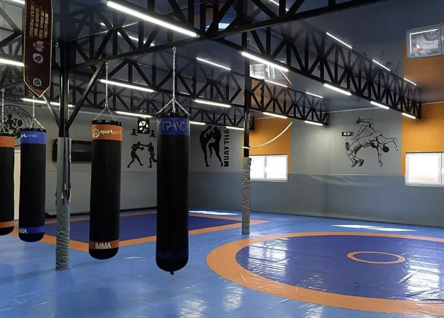 Спортивный клуб Hostagym в Сочи: Развитие, Йога, Фитнес, Массаж, Боевые искусства, Джампинг, Тренер,