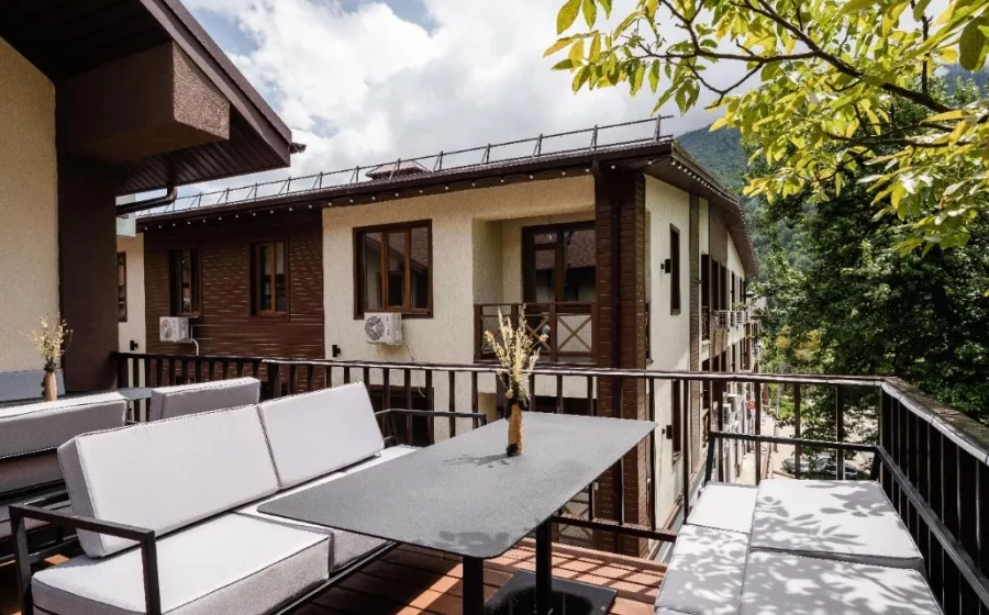 Лаундж-бар Tooman lounge bar в Красной Поляне: Ресторан, Кафе, Бары, Заказ столиков,