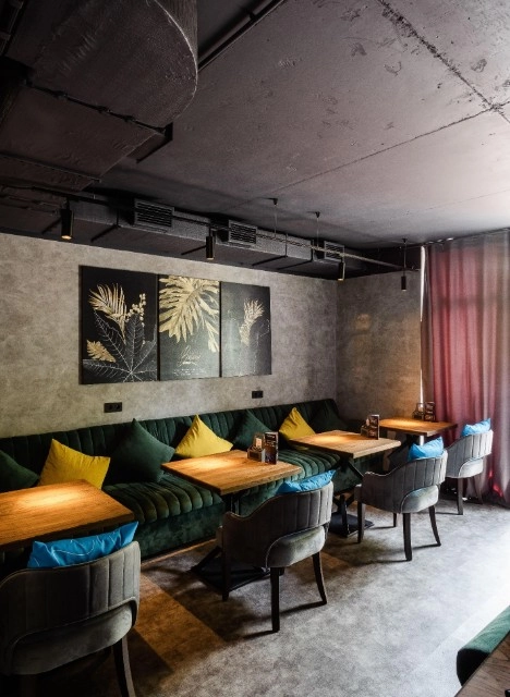 Лаундж-бар Tooman lounge bar в Красной Поляне: Ресторан, Кафе, Бары, Заказ столиков,