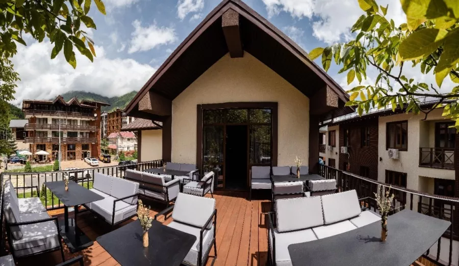 Лаундж-бар Tooman lounge bar в Красной Поляне: Ресторан, Кафе, Бары, Заказ столиков,