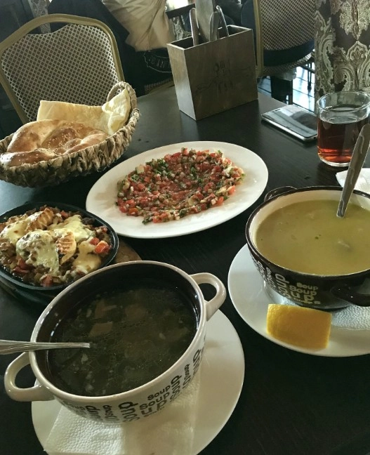 Кафе Провинция в Красной Поляне: Шашлычные, Еврейская кухня, Заказ навынос, Бизнес-ланч, Летняя терраса,