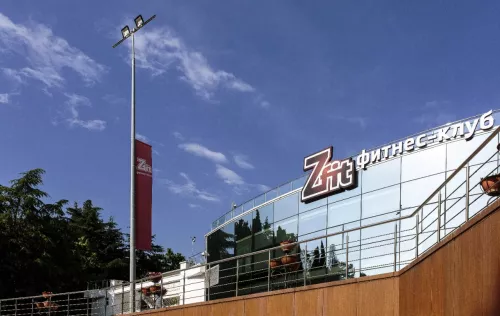 Фитнес-клуб Zfit  в  Сочи