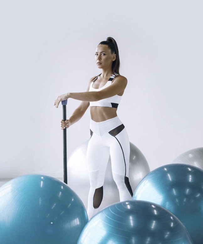 Фитнес-клуб F8 Fitness Club в Сочи: Фитнес-клуб, Пластика, Стретчинг, Развиваться, Фитнес-бар, Растяжка,
