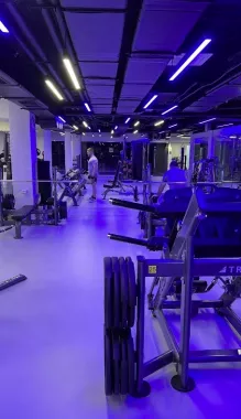 Фитнес-клуб "F8 Fitness Club"