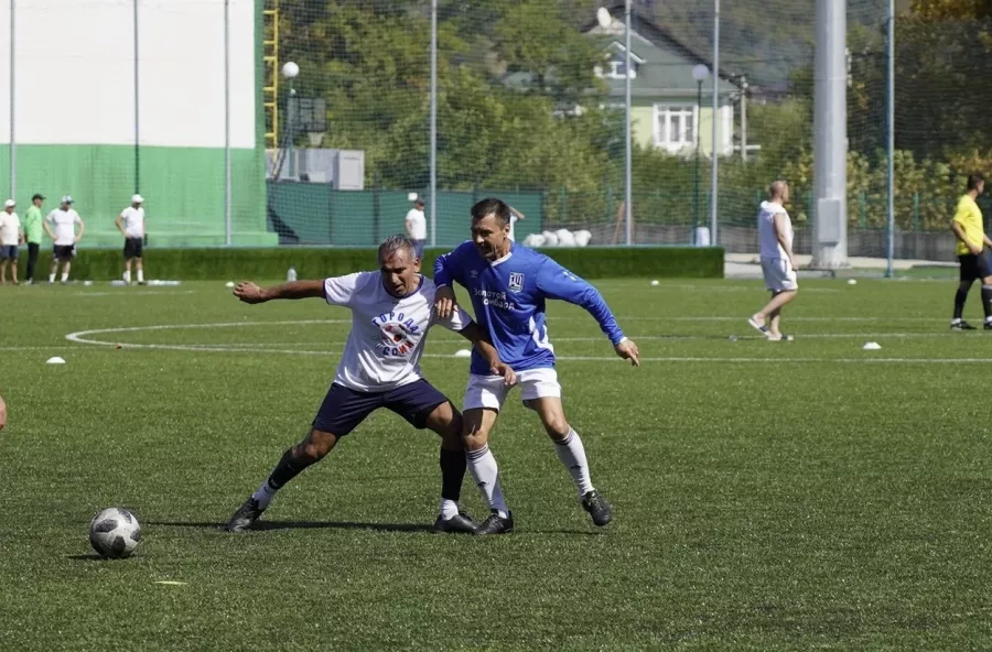 Спортивно-гостиничный комплекс Лоо-арена в Сочи: Зумба, Аэробика, Йога, Калланетика, Стретчинг, Фитнес, Развиваться, Настольный теннис,
