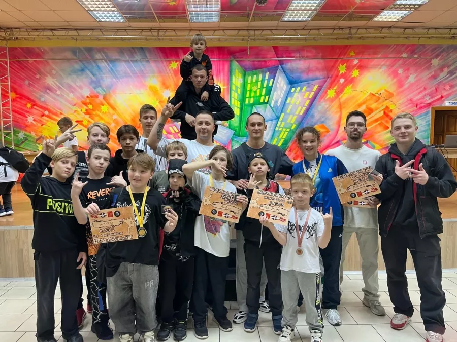 Школа танцев Jumping-Сrew в Смоленске: Танцы, Зал, Хореография, Растяжка, Хип-хоп, Школа,