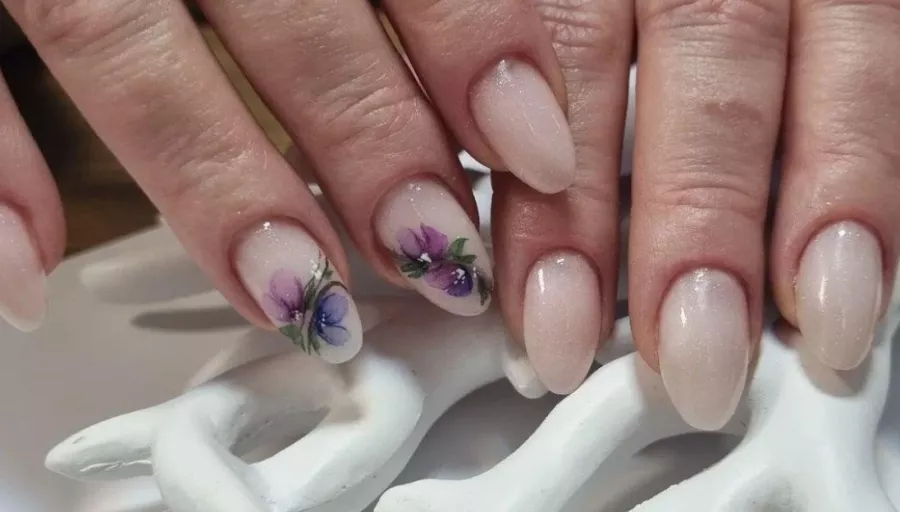 Салон Coiffeur в Красной Поляне: Детская стрижка, Биозавивка, Стрижка бороды, Афрокудри, Женская стрижка, Мужская стрижка,