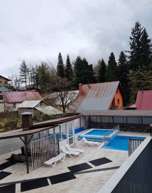 Бассейны Па-Де-Де Редэнс  в Красной Поляне: Бассейн,