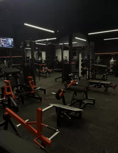 Фитнес-клуб ЯРеволюциЯ  в  Адлере