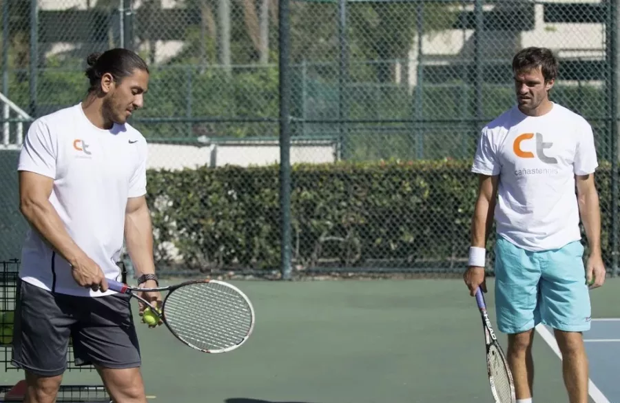 Теннисный корт Sochi Tennis School в Адлере: Теннисные корты, Спортивные секции, Теннис, Ракетка, Мяч, Развиваться, Фитнес,