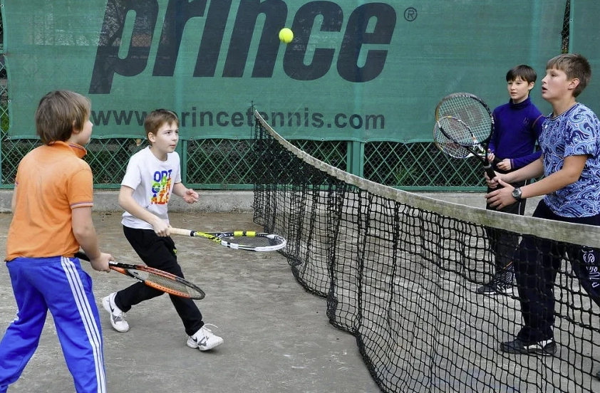 Теннисный корт Sochi Tennis School в Адлере: Теннисные корты, Спортивные секции, Теннис, Ракетка, Мяч, Развиваться, Фитнес,