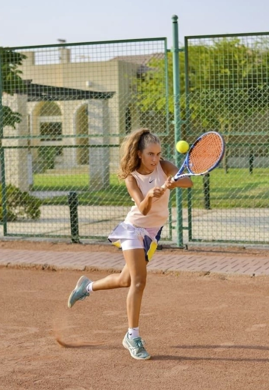Теннисный корт Sochi Tennis School в Адлере: Теннисные корты, Спортивные секции, Теннис, Ракетка, Мяч, Развиваться, Фитнес,