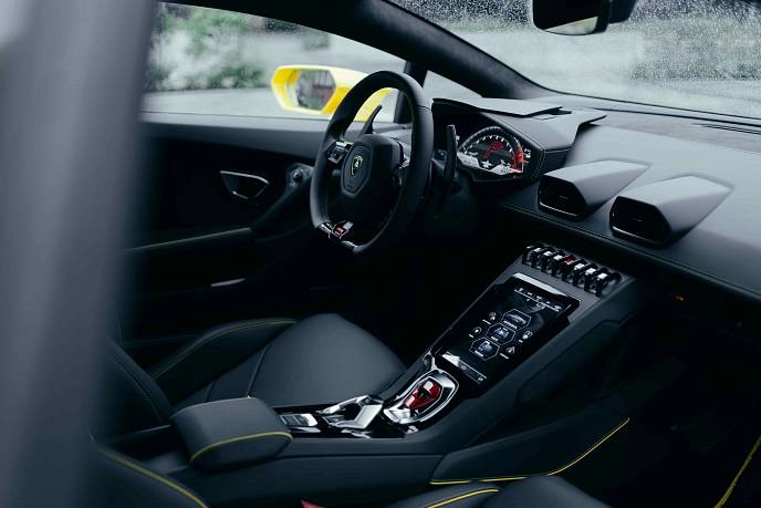 АРЕНДА АВТО НА СВАДЬБУ в Москве: Автолюбителям, Прокат , Бизнес класс , Водитель , Для влюбленных, Аренда,