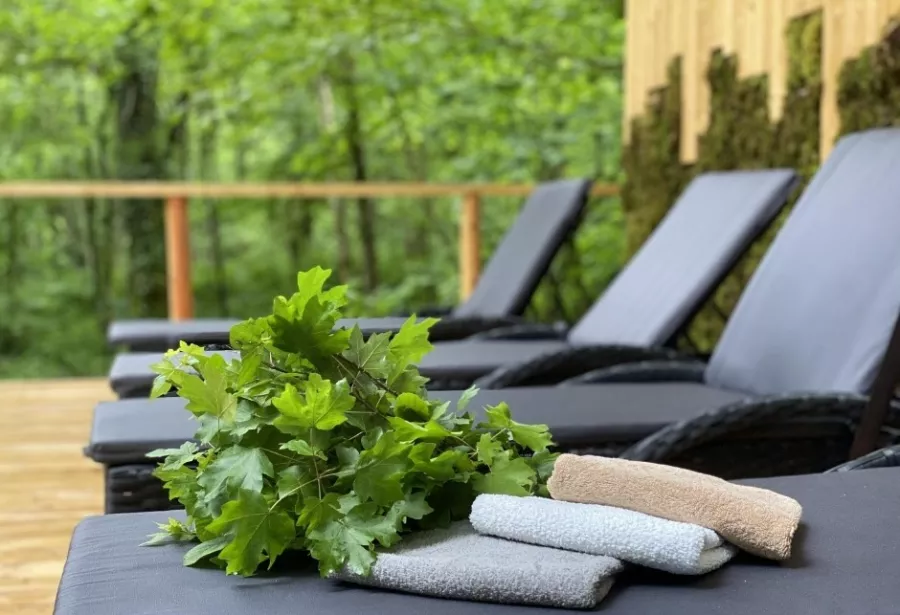 SPA-комплекс ЛЕС в Красной Поляне: Беседки, Финская парная, Тапочки, Стоунтерапия, Полотенца,