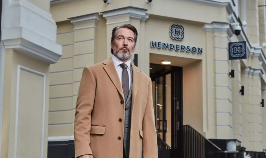 Магазин мужской одежды, обуви и аксессуаров Henderson в Краснодаре: Мужская одежда , Мужской Костюм , Мужские Аксессуары , Для влюбленных, Жених, Деловой стиль ,