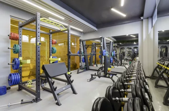 ​Тренажёрный зал "Delos sport"