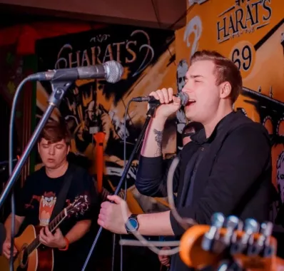 ​Ирландский паб "Harats Irish Pub ".
