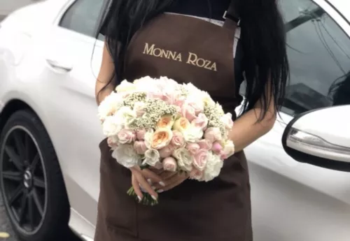 Салон цветов и праздничного оформления Monna Roza в Краснодаре