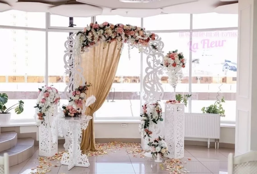 Праздничный бутик La fleur в Краснодаре: Свадебный декор , Для влюбленных, Цветочный декор, Украшения , Инвентарь, Свадебные пригласительные, Приглашения на свадьбу ,