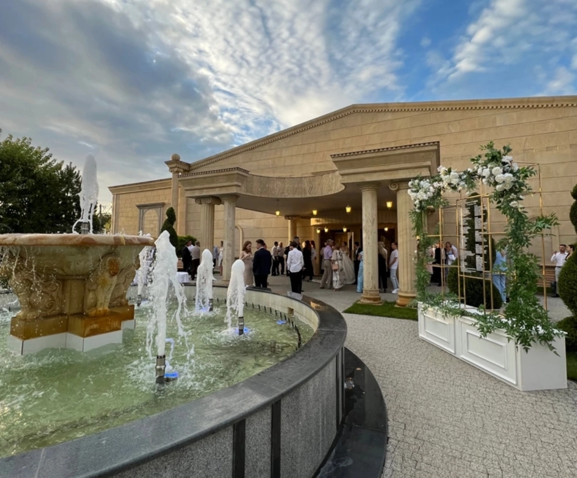 Банкетный зал «Загарро»