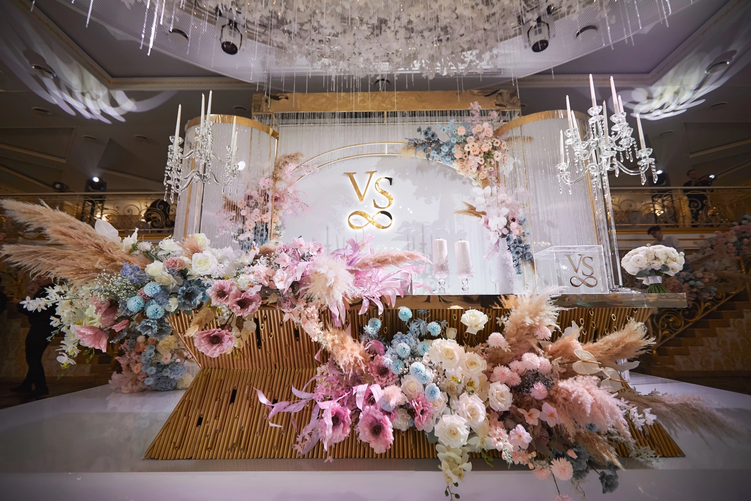 Банкетный зал «Загарро»