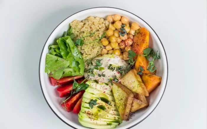 Кафе Raw to go kitchen   в  Красной Поляне