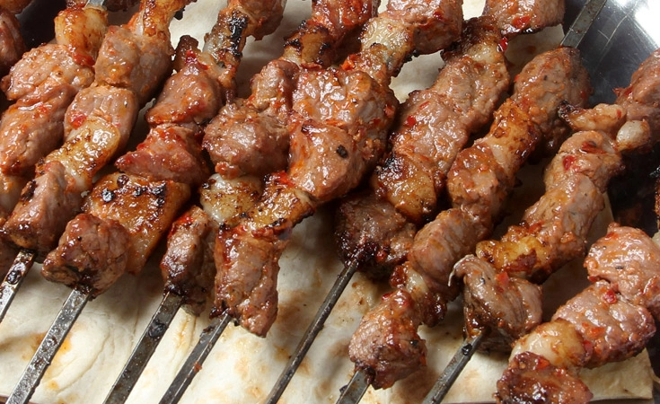 Быстрое питание Kemer Kebab в Красной Поляне: Шавермы, Бургеры, Чай, Пицца, Заказ навынос,