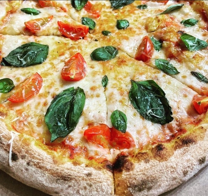 Суши-бар Горы Суши в Красной Поляне: Японская кухня, Заказ столиков, Заказ навынос, Постное меню, Детское меню,