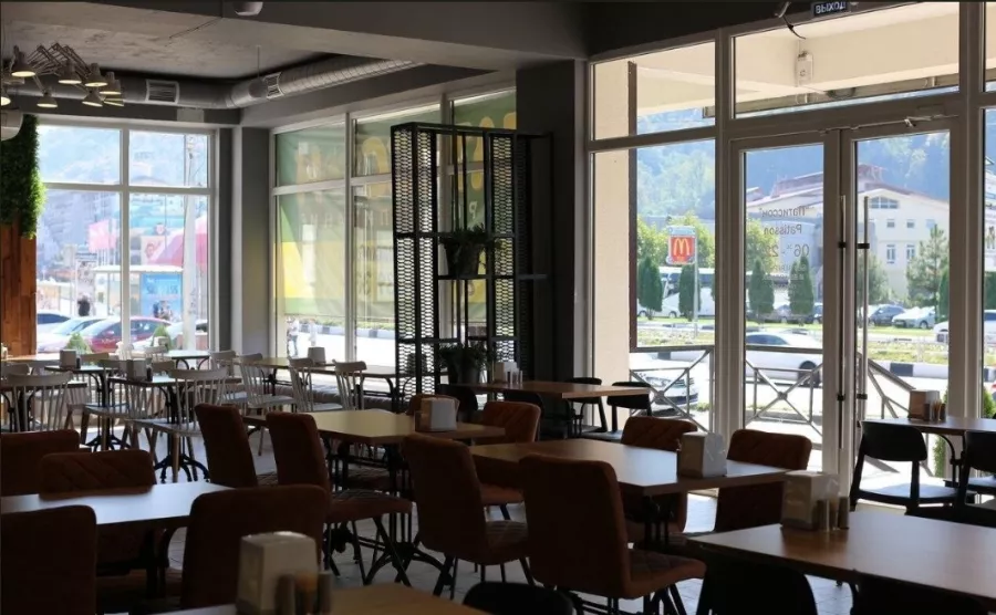 Столовая Патиссон в Красной Поляне: Еда, Столовая , Заказ столиков, Заказ навынос, Парковка, Оплата картой,