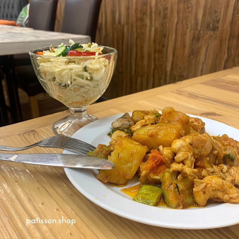 Столовая Патиссон в Красной Поляне: Еда, Столовая , Заказ столиков, Заказ навынос, Парковка, Оплата картой,