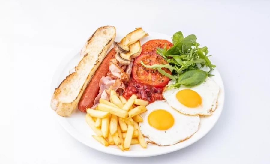 Ресторан Trattoria 540 в Красной Поляне: Постное меню, Винная карта, Заказ навынос, Завтрак, Заказ столиков, Летняя терраса,