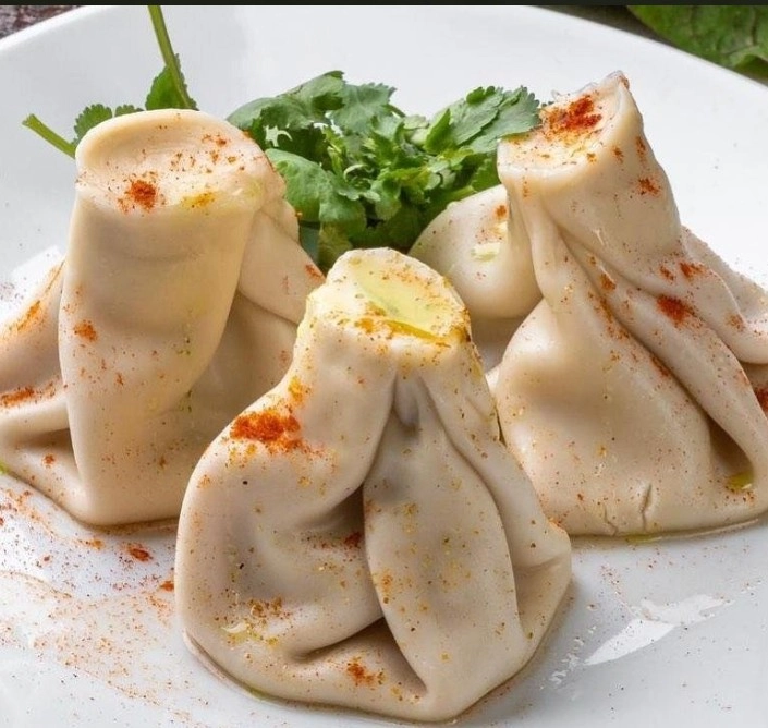 Ресторан Кинза в Красной Поляне: Кавказская кухня, Постное меню, Заказ навынос, Русская кухня, Заказ столиков, Летняя терраса,