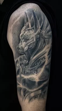 Татуировки и пирсинг "TATTOO GRAFIKA".