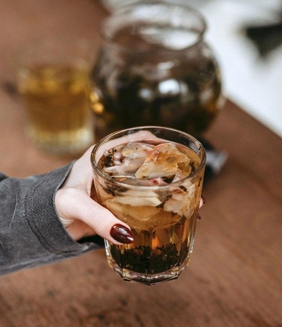 Кофейня Surf coffee в Красной Поляне: Заказ навынос, Летняя терраса, Напитки, Завтрак, Детское меню,