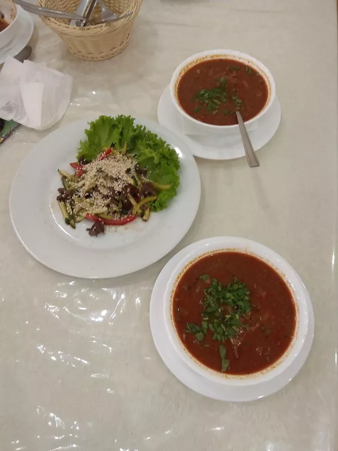 Кафе Домашняя кухня в Красной Поляне: Бизнес-ланч, Завтрак, Заказ столиков, Заказ навынос, Русская кухня, Детское меню,