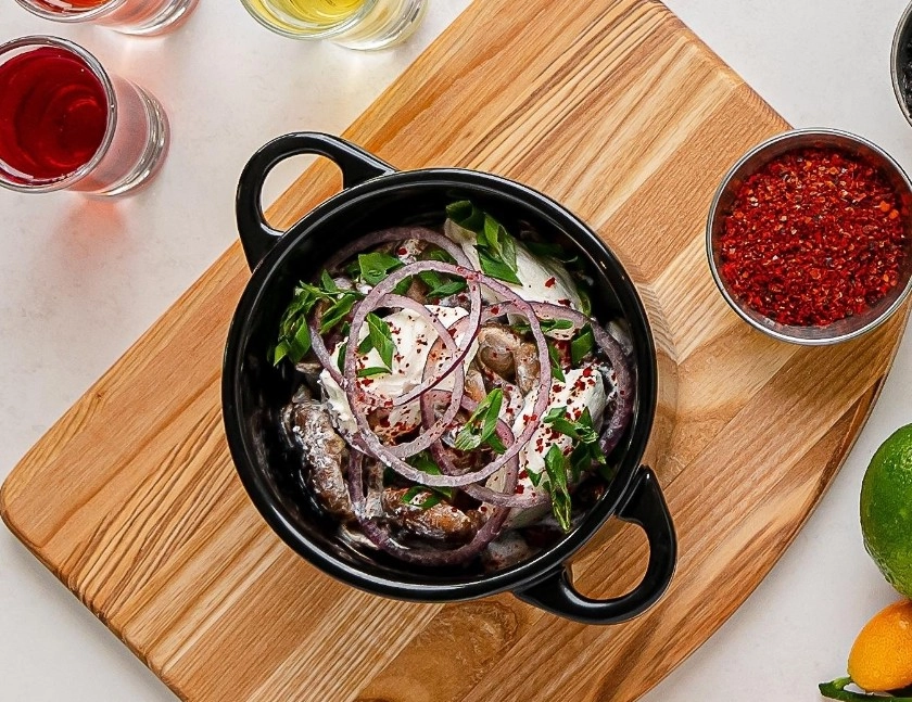 Ресторан Пхали&Хинкали в Красной Поляне: Еда, Хинкали, Заказ столиков, Детское меню, Шашлык, Летняя терраса, Заказ навынос,