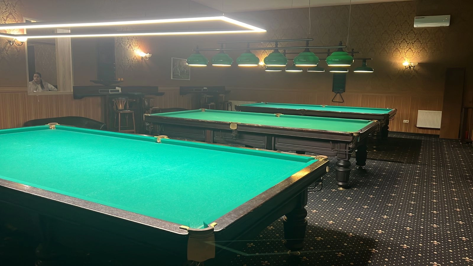 Бильярдный клуб "Лидер"